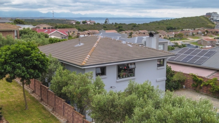 10 Bedroom Property for Sale in Island View Western Cape